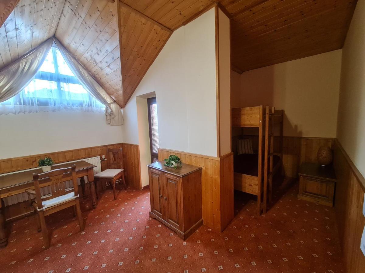 Garni Hotel Asas*** Most Extérieur photo