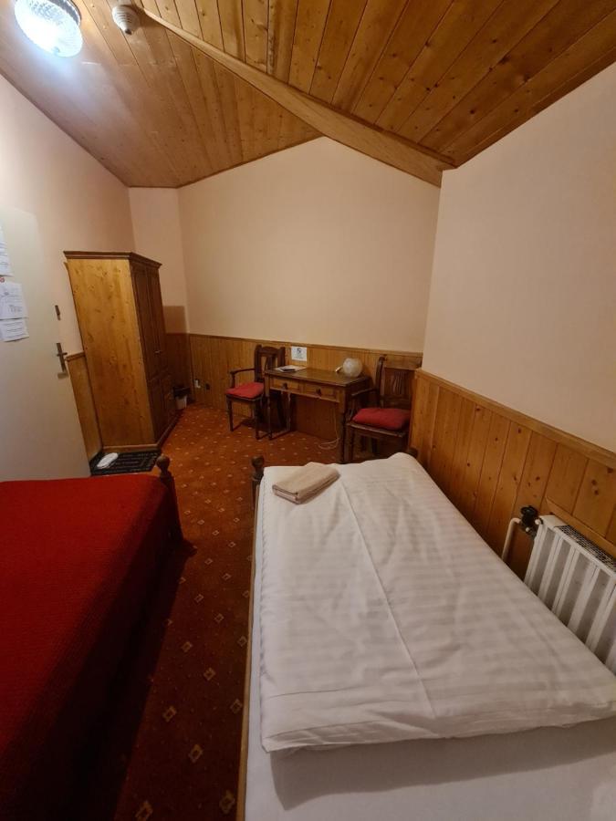 Garni Hotel Asas*** Most Extérieur photo